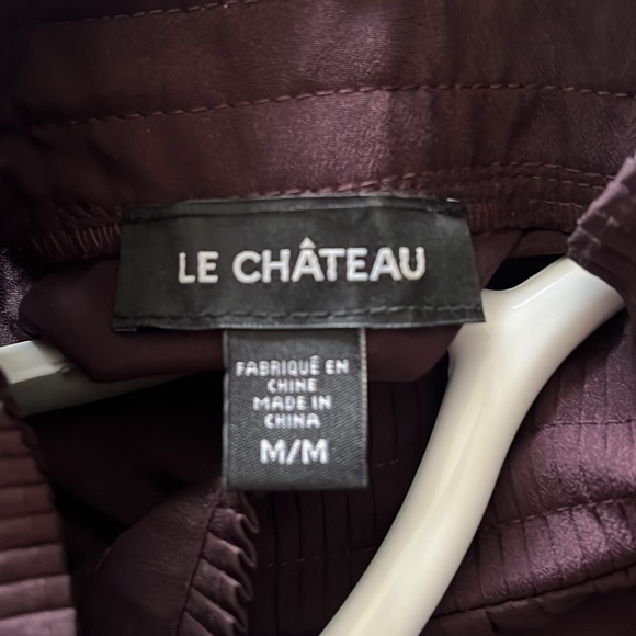 Women’s high neck sleeveless blouse from Le Chateau - Picture 8 of 8